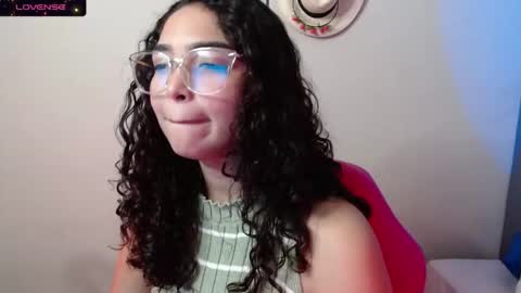 ariagaleo19 Chaturbate show on 20231008