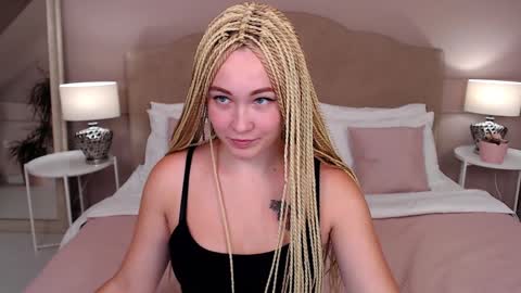 elizabethnamers Chaturbate show on 20220621