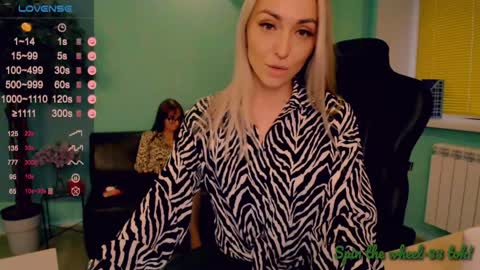 sexberry_ Chaturbate show on 20240403